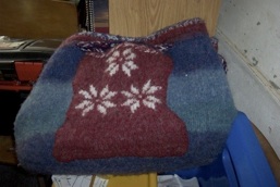 t_FeltedKnittingBagPocketView